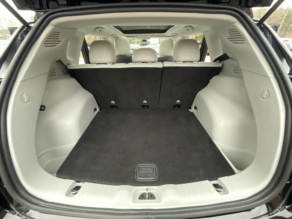 2019 Jeep Compass Image 38