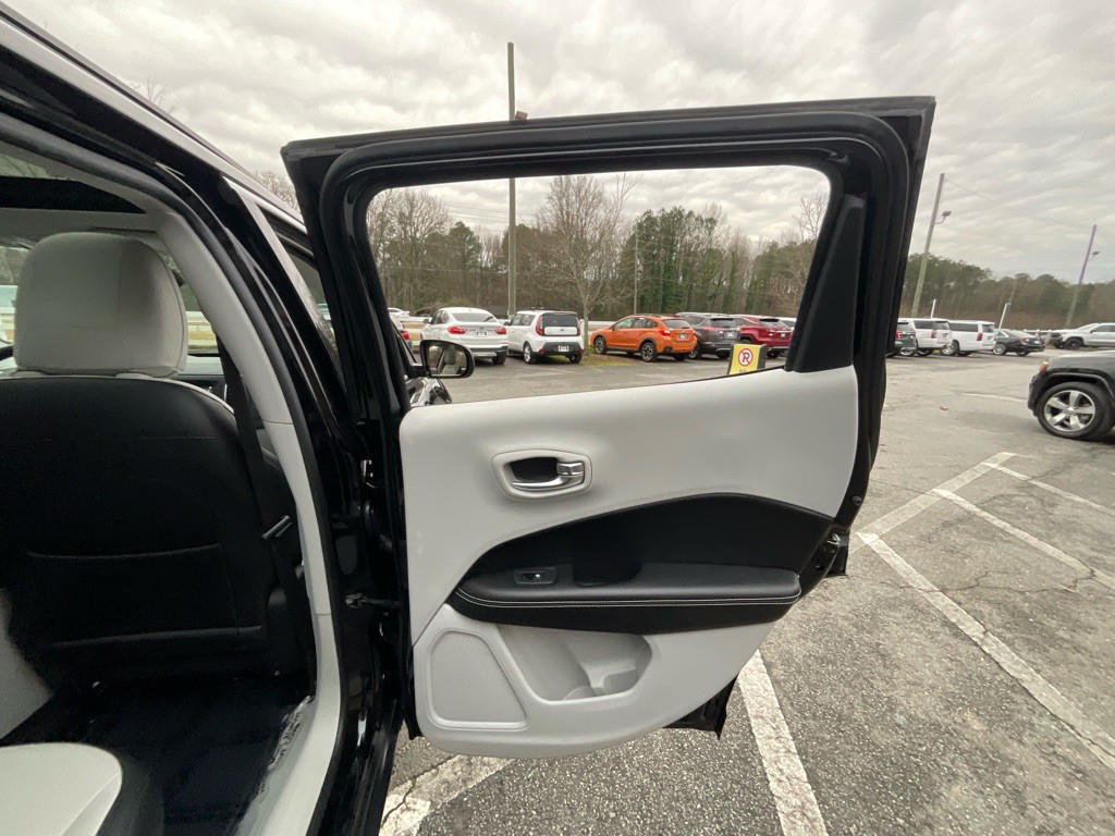 2019 Jeep Compass Image 45