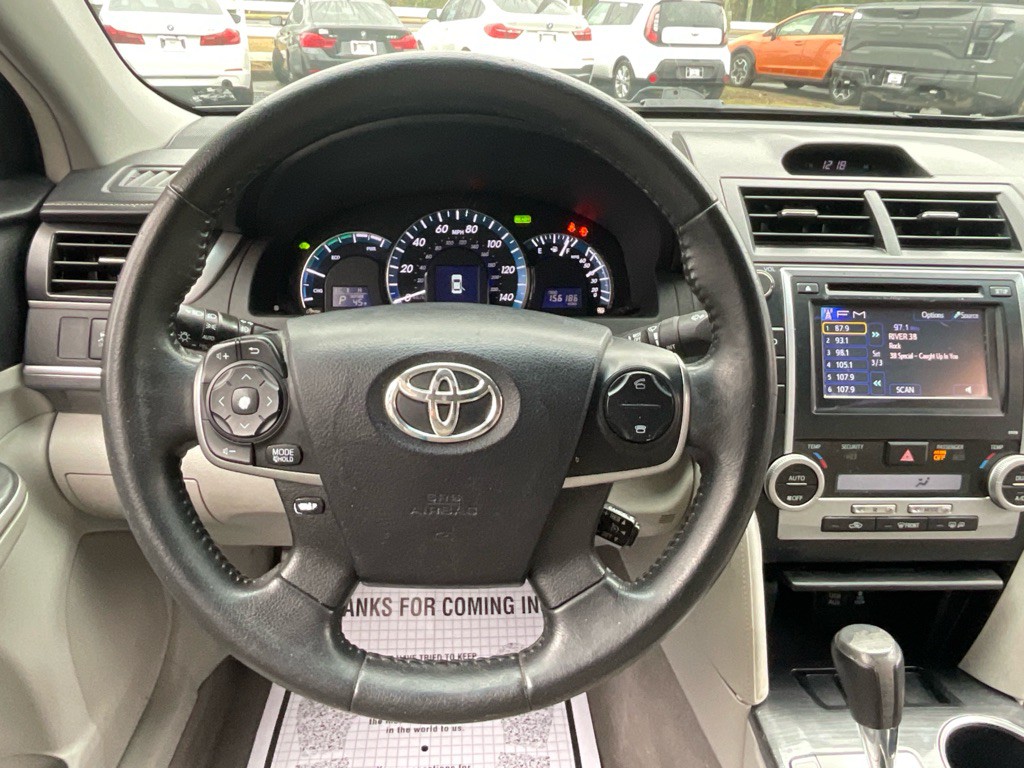 2013 Toyota Camry Image 23