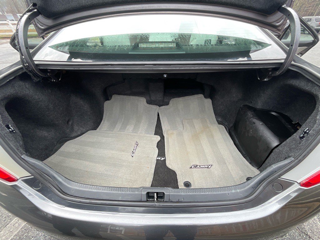 2013 Toyota Camry Image 35