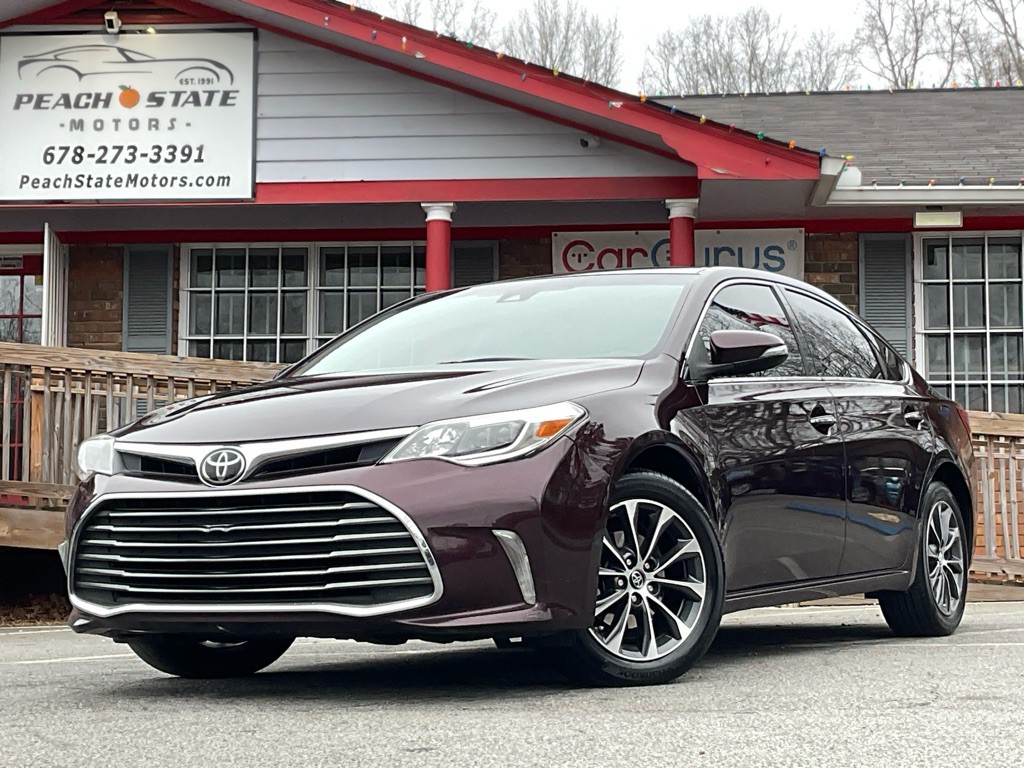 2018 Toyota Avalon Image 1