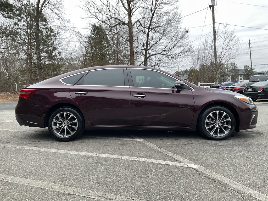 2018 Toyota Avalon Image 4