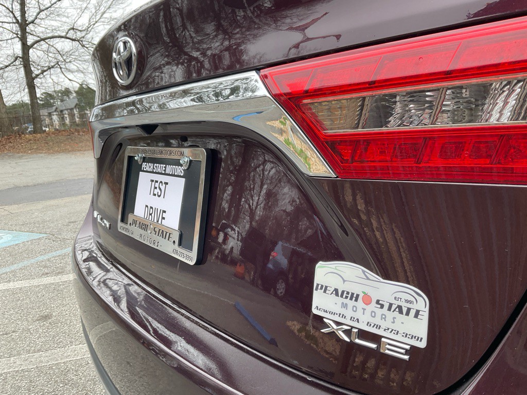 2018 Toyota Avalon Image 10