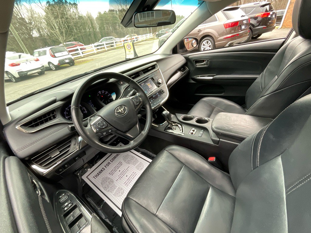 2018 Toyota Avalon Image 15