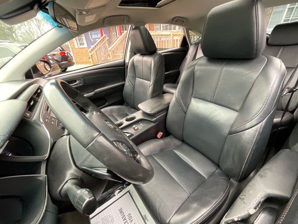 2018 Toyota Avalon Image 16