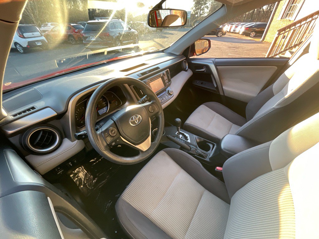 2015 Toyota Rav4 Image 15