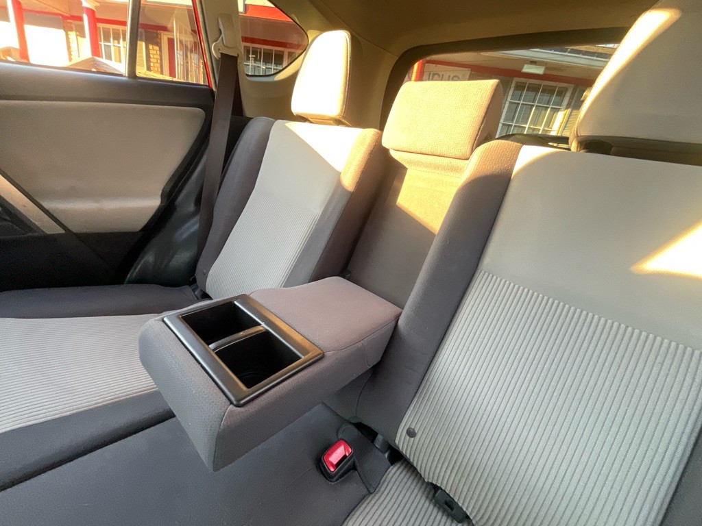 2015 Toyota Rav4 Image 35