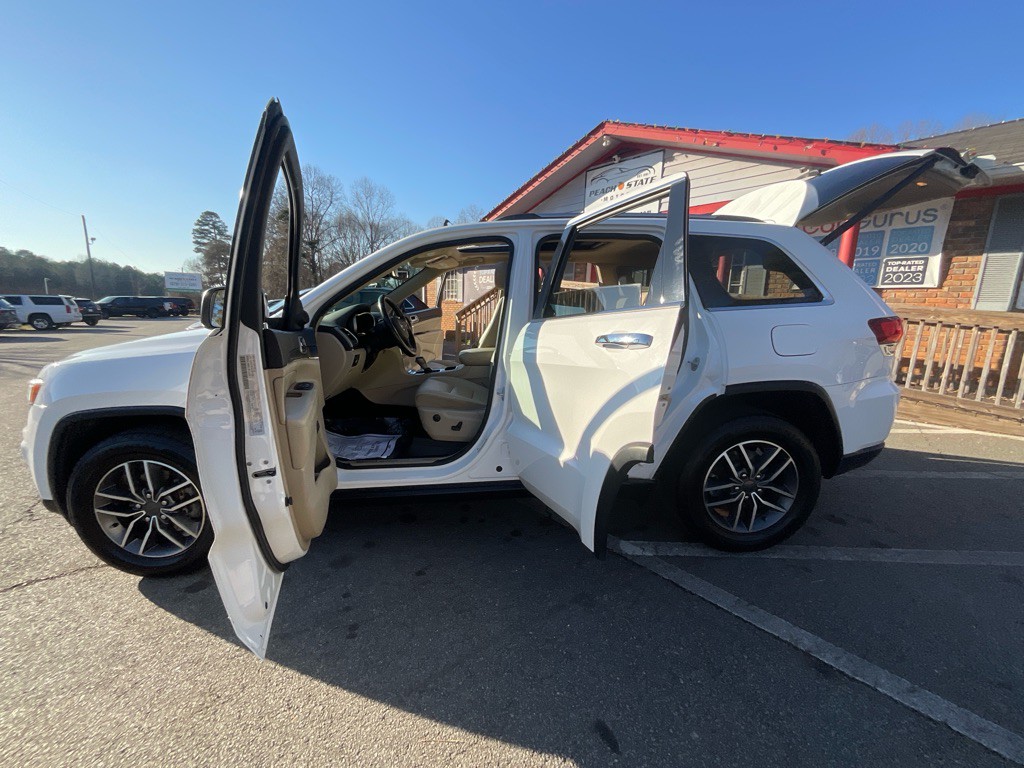 2020 Jeep Grand Cherokee Image 38