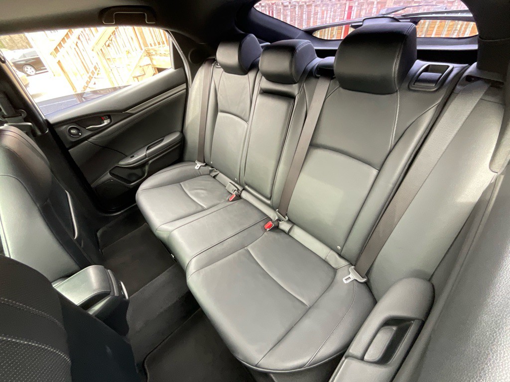 2018 Honda Civic Image 30