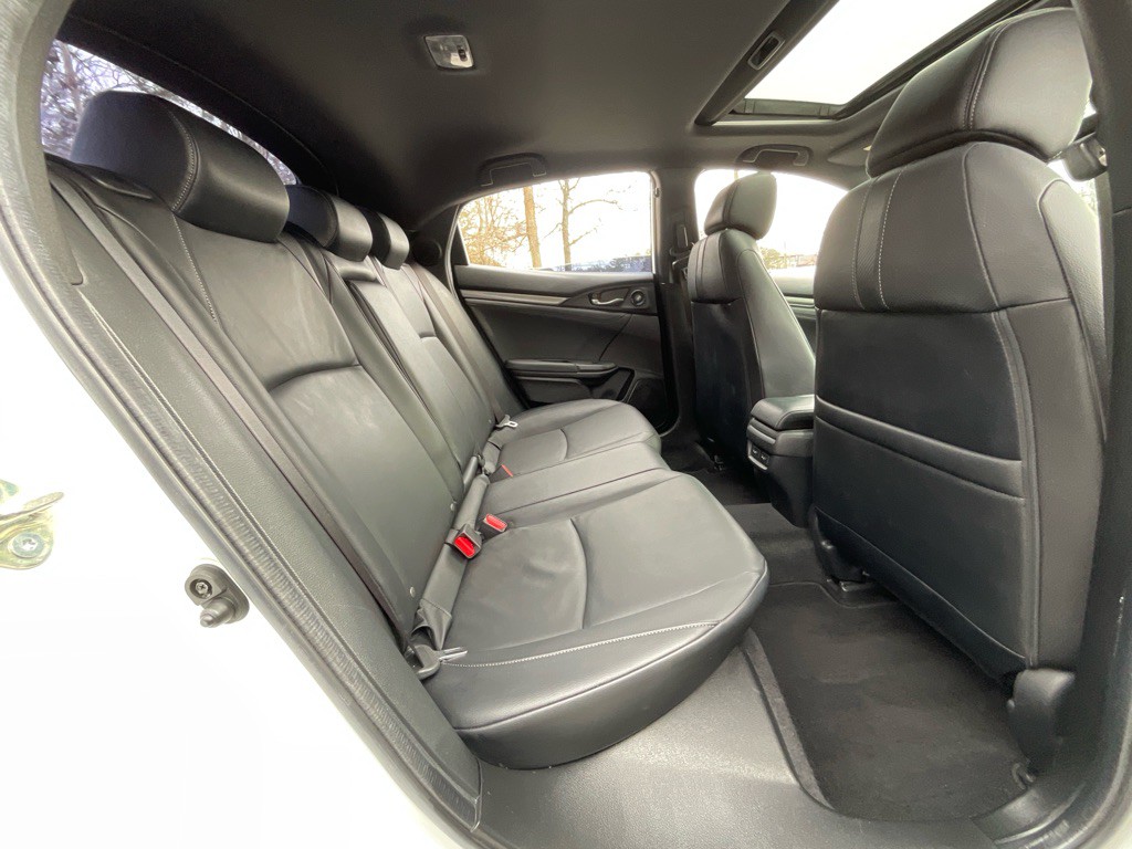 2018 Honda Civic Image 31