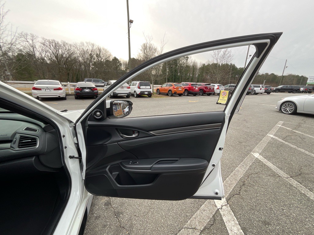 2018 Honda Civic Image 44