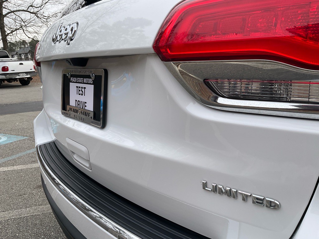 2016 Jeep Grand Cherokee Image 9