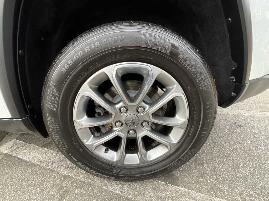 2016 Jeep Grand Cherokee Image 11