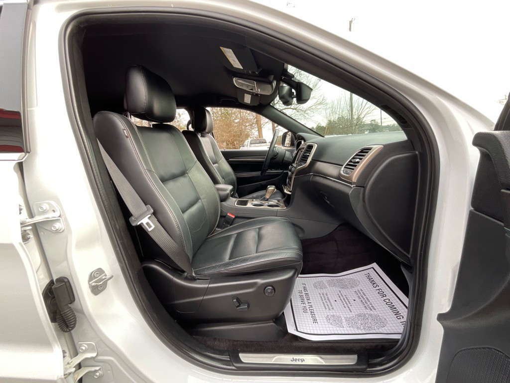 2016 Jeep Grand Cherokee Image 16