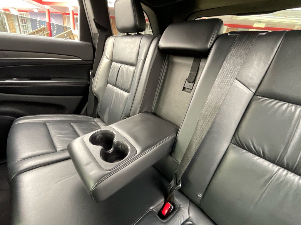 2016 Jeep Grand Cherokee Image 32