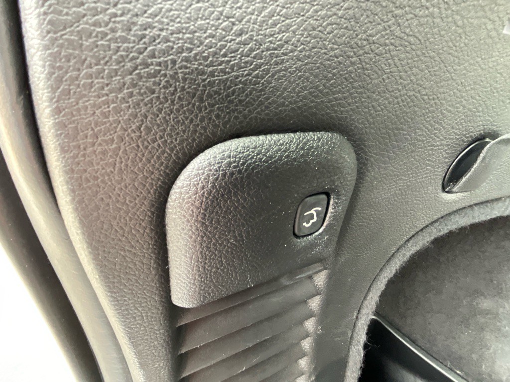 2016 Jeep Grand Cherokee Image 38