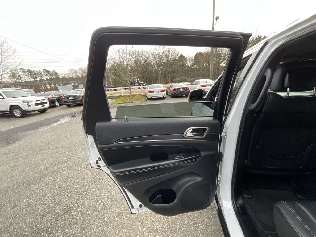 2016 Jeep Grand Cherokee Image 42