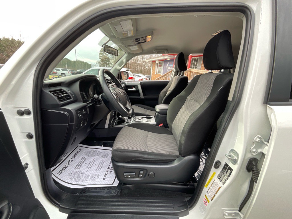 2018 Toyota 4Runner Image 13