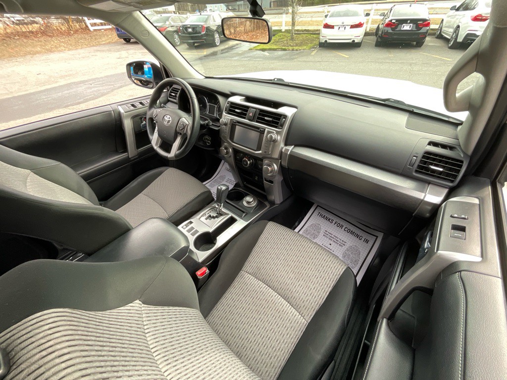 2018 Toyota 4Runner Image 17