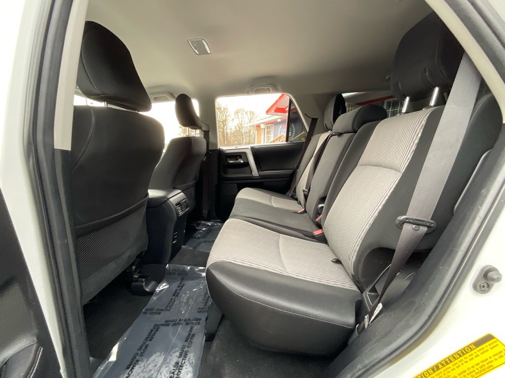 2018 Toyota 4Runner Image 25