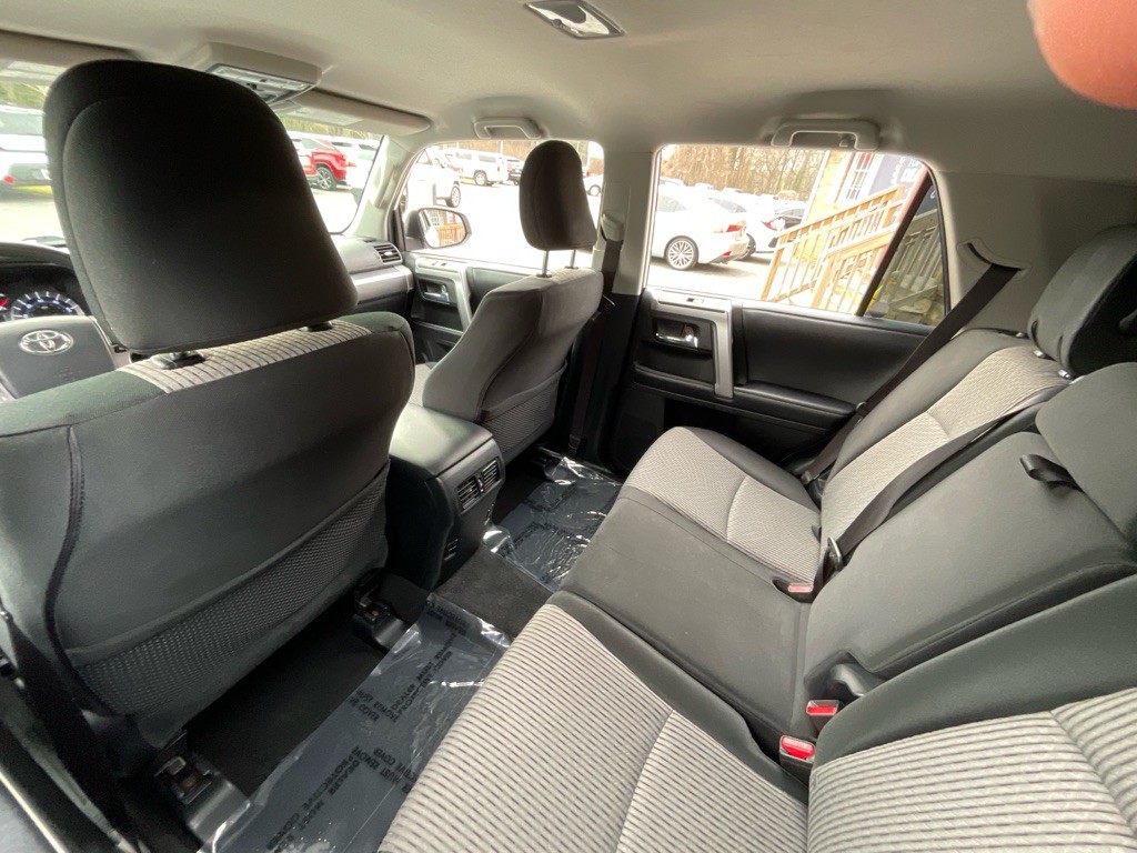 2018 Toyota 4Runner Image 26