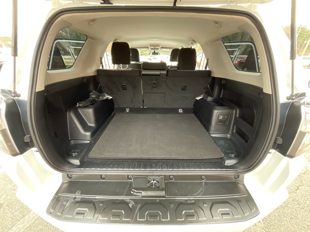 2018 Toyota 4Runner Image 35