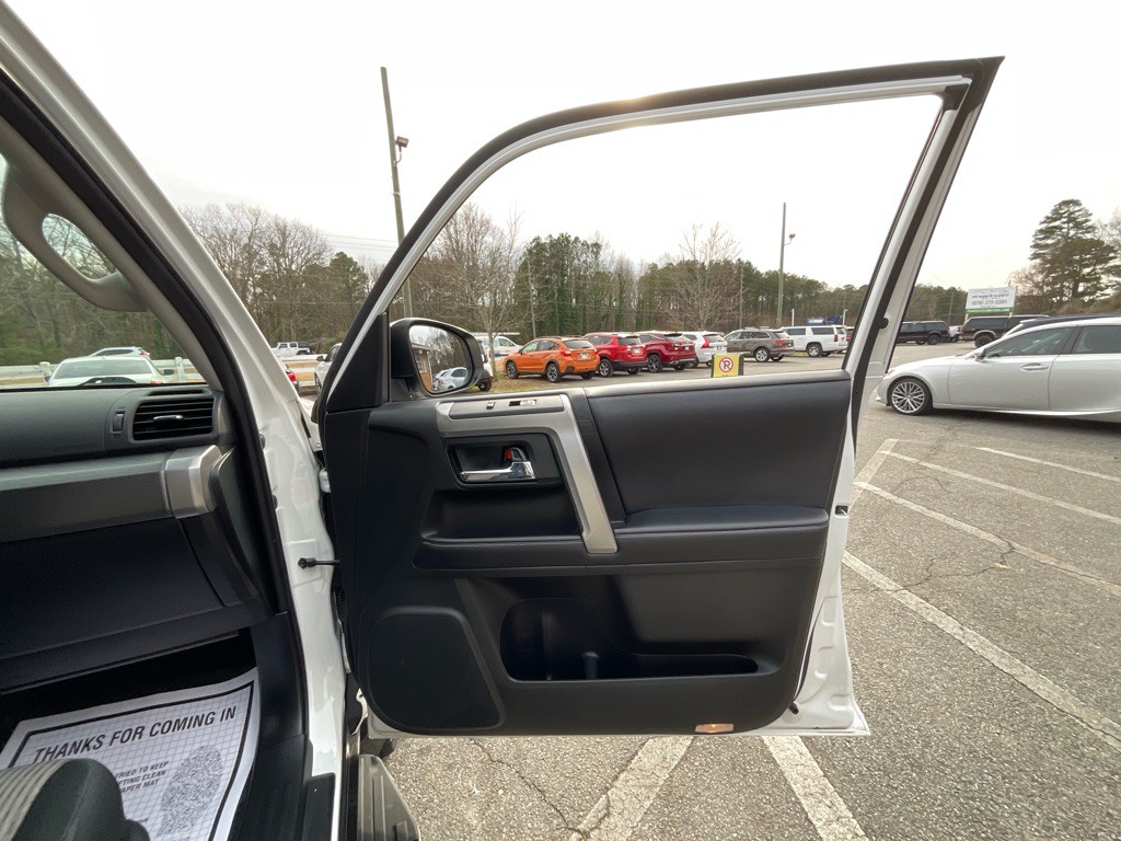 2018 Toyota 4Runner Image 41