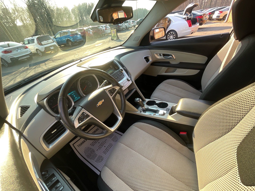 2017 Chevrolet Equinox Image 14