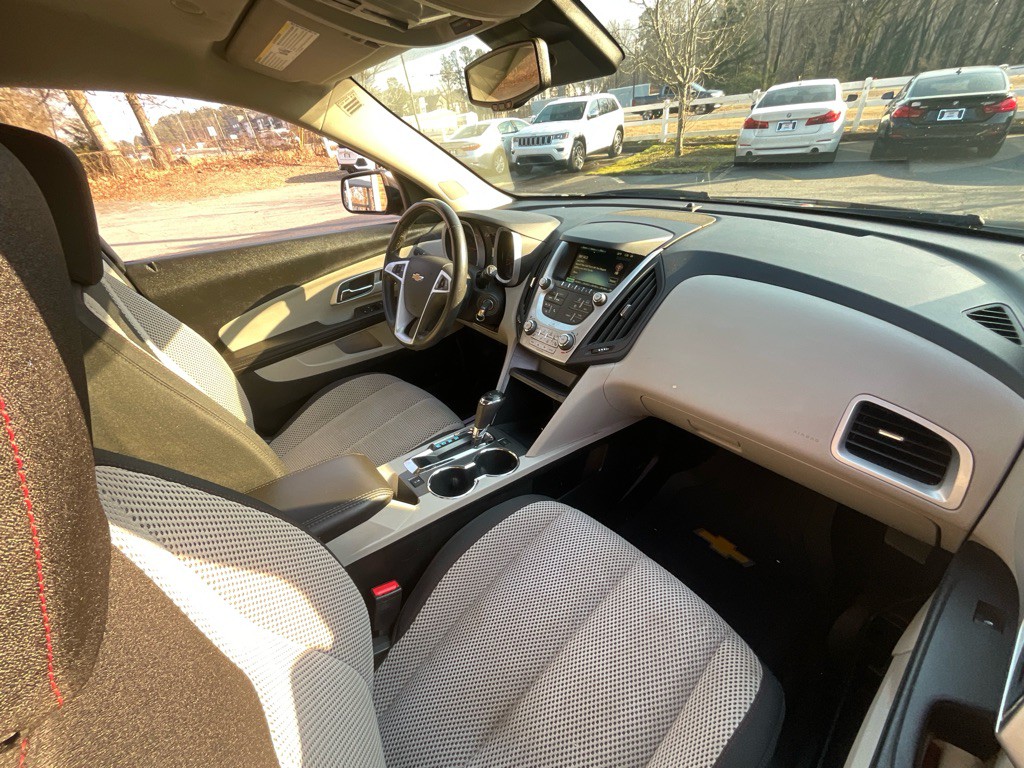 2017 Chevrolet Equinox Image 17