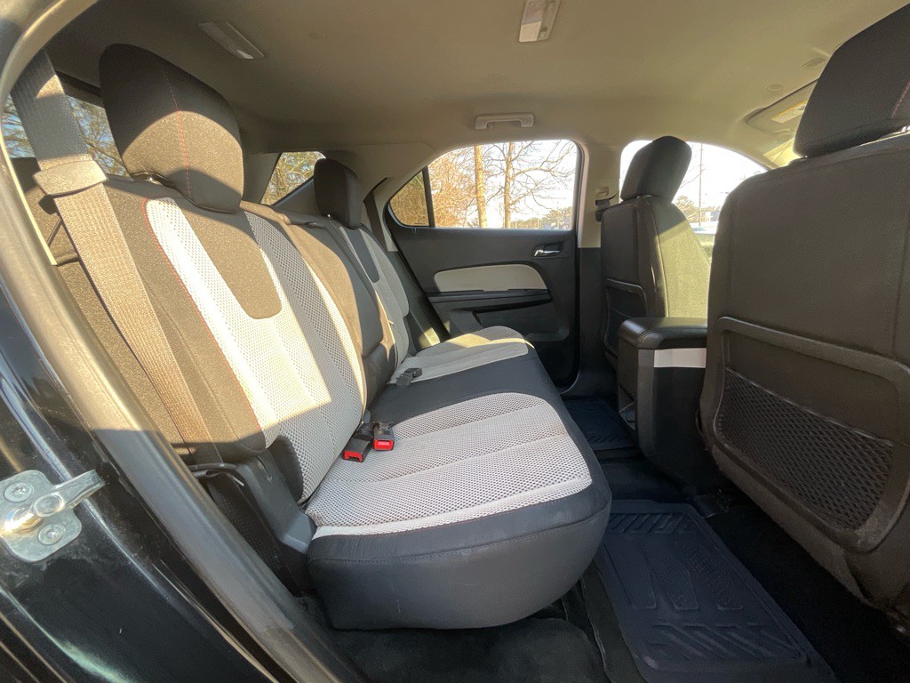 2017 Chevrolet Equinox Image 29