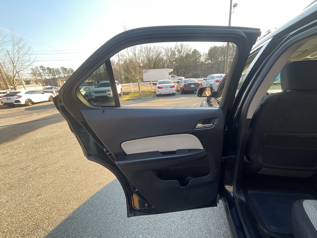 2017 Chevrolet Equinox Image 39