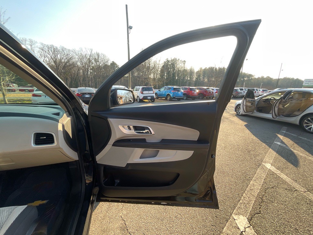 2017 Chevrolet Equinox Image 40