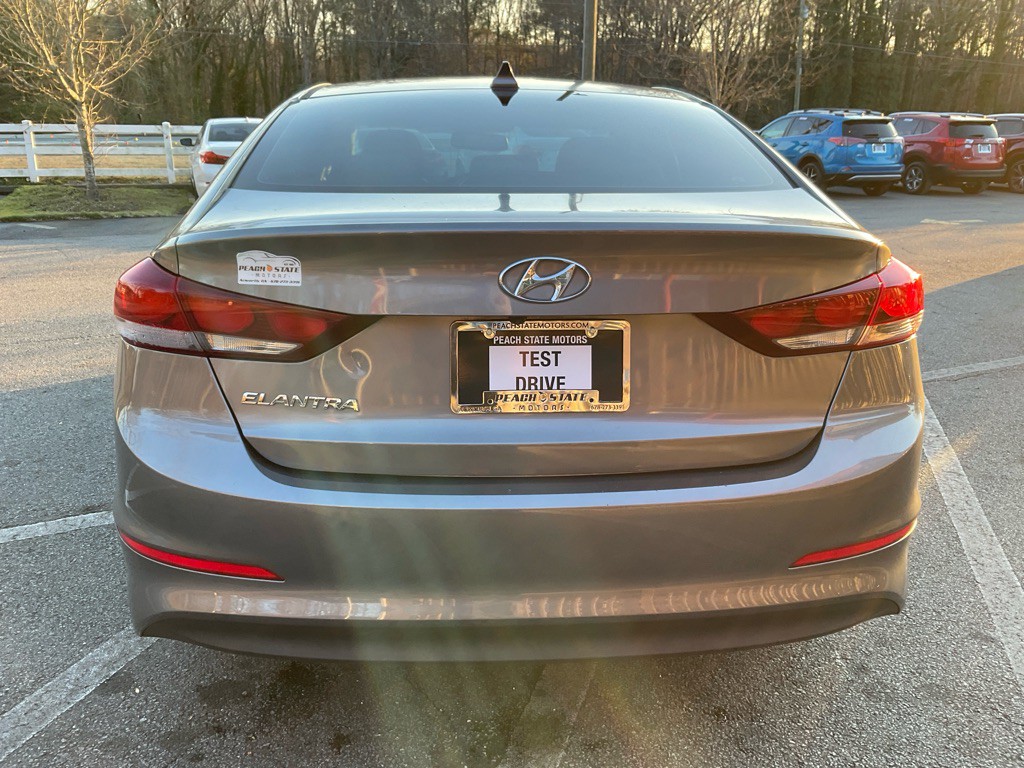 2018 Hyundai Elantra Image 6