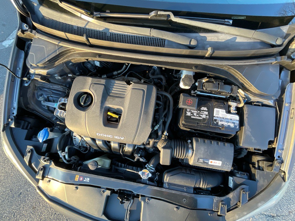 2018 Hyundai Elantra Image 12