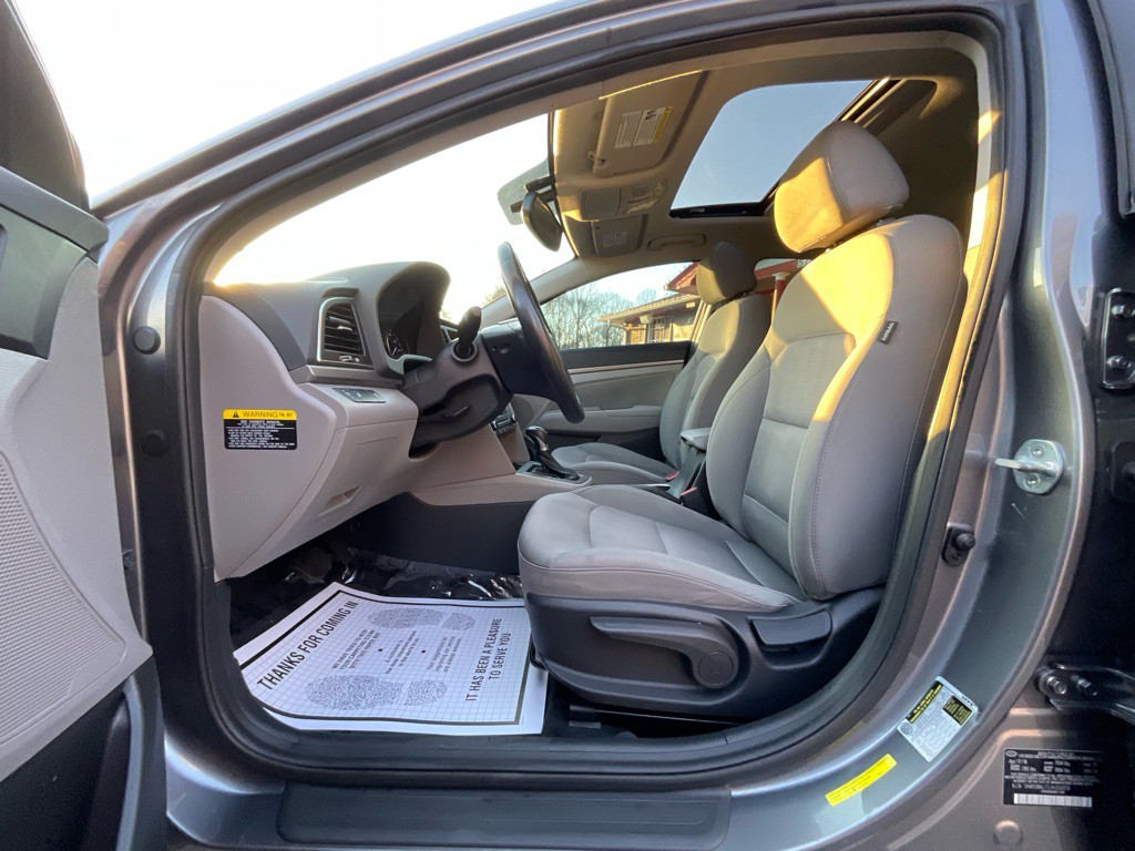 2018 Hyundai Elantra Image 13