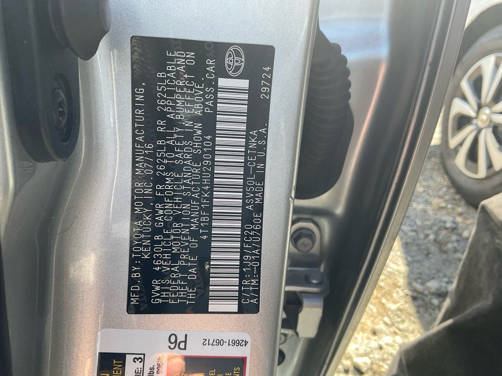 2017 Toyota Camry Image 40