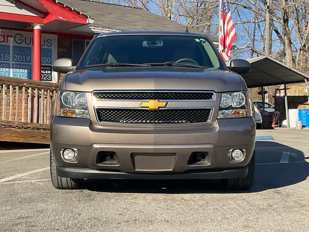 2014 Chevrolet Tahoe Image 2