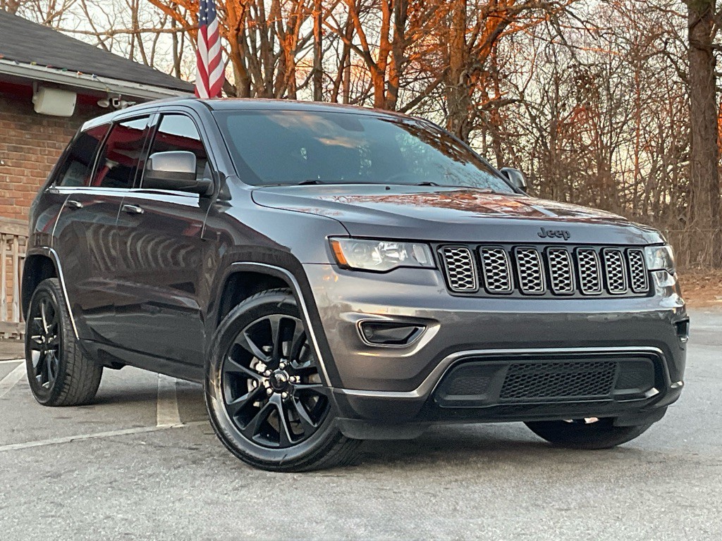 2018 Jeep Grand Cherokee Image 3