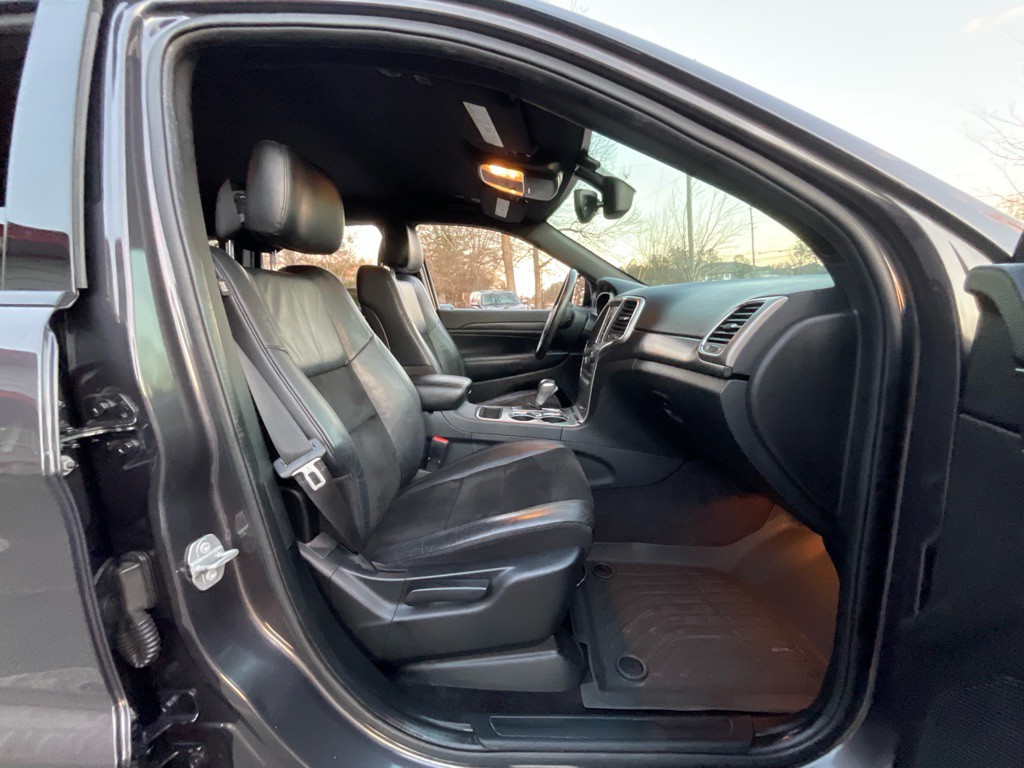 2018 Jeep Grand Cherokee Image 17