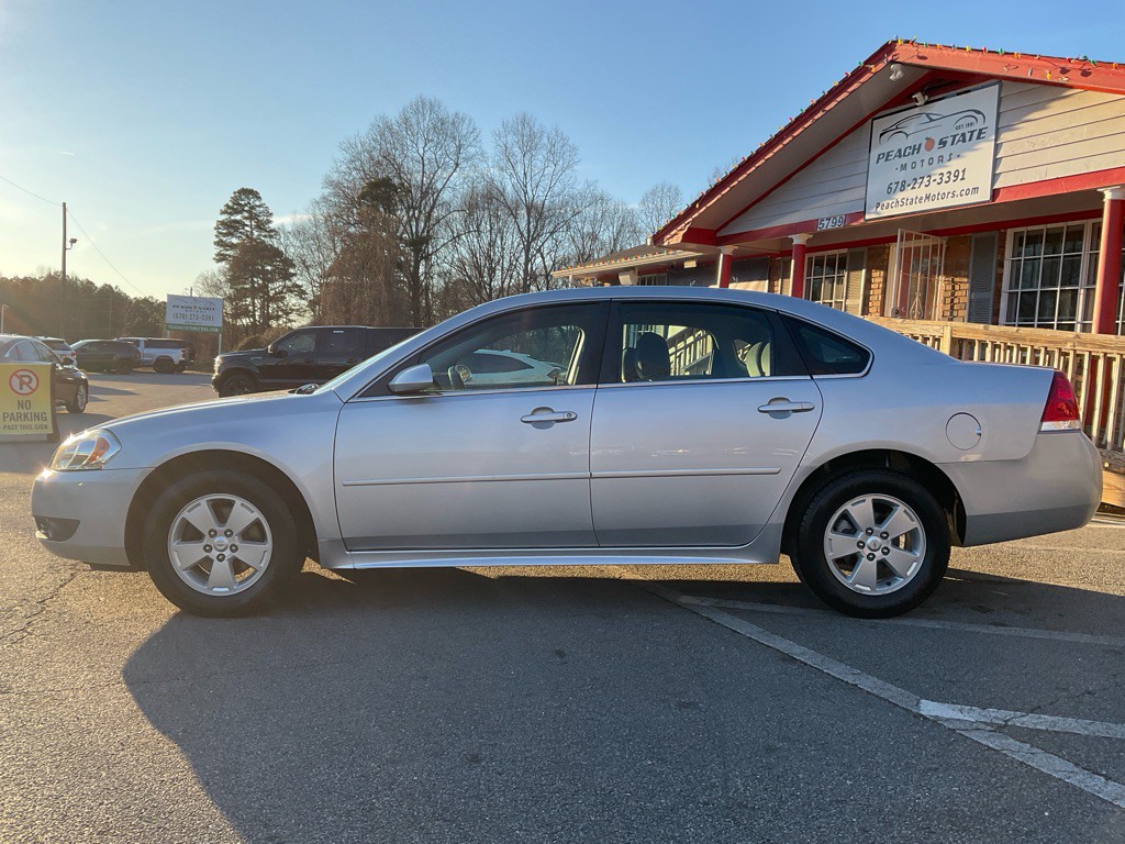 2011 Chevrolet Impala Image 8