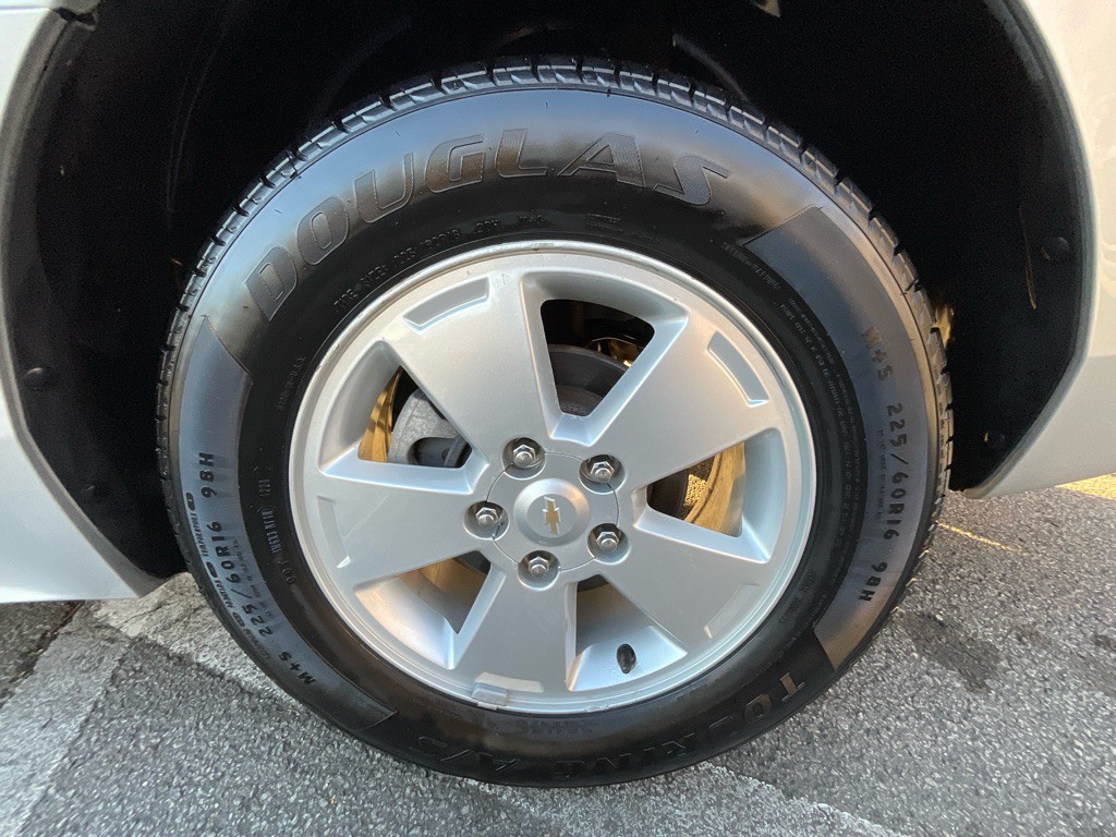 2011 Chevrolet Impala Image 12