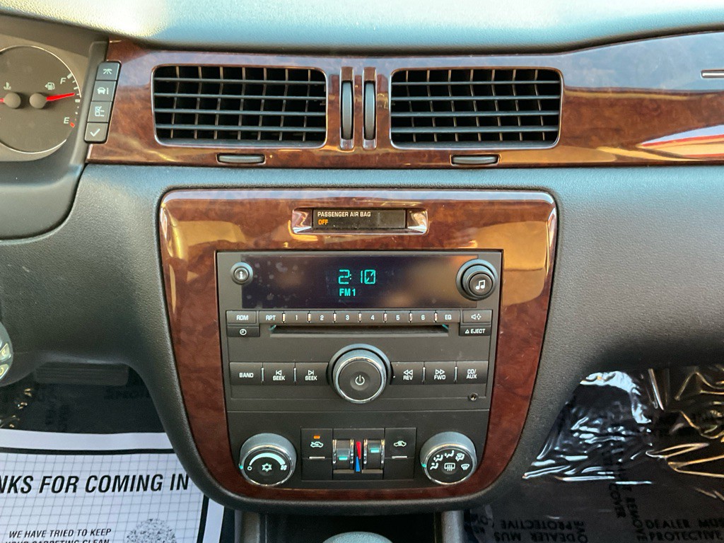 2011 Chevrolet Impala Image 22