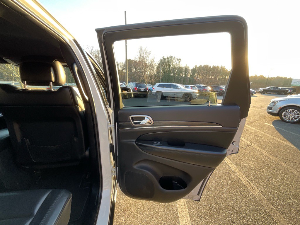 2019 Jeep Grand Cherokee Image 46