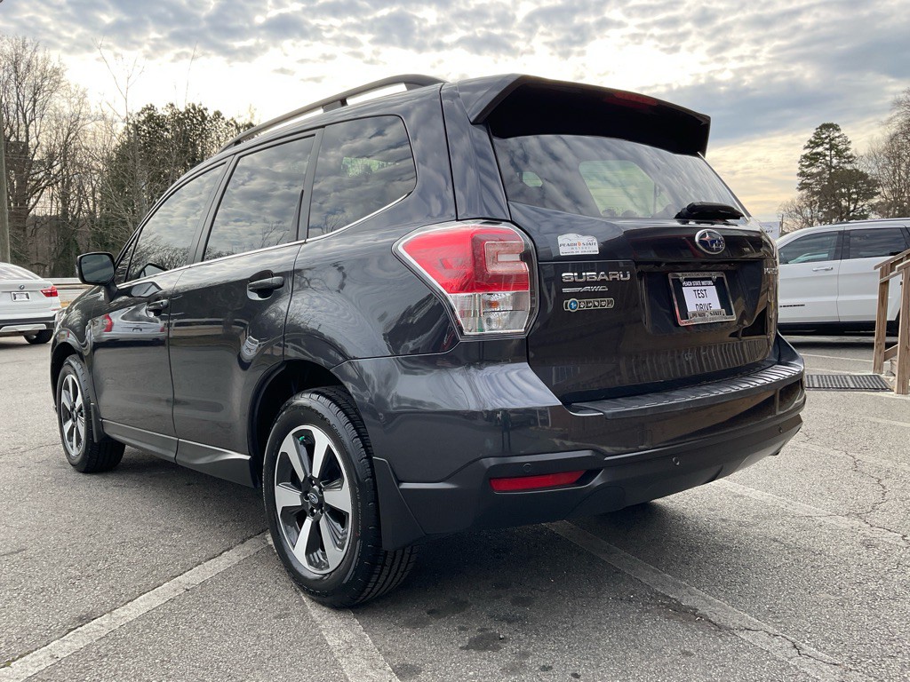 2018 Subaru Forester Image 7