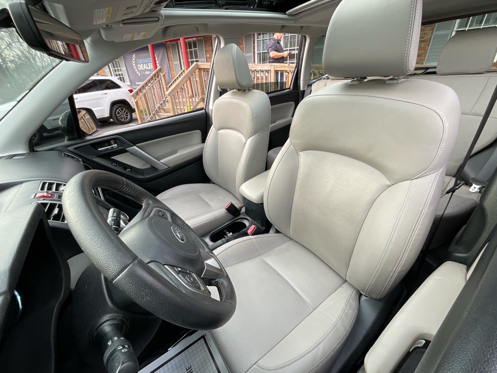 2018 Subaru Forester Image 16