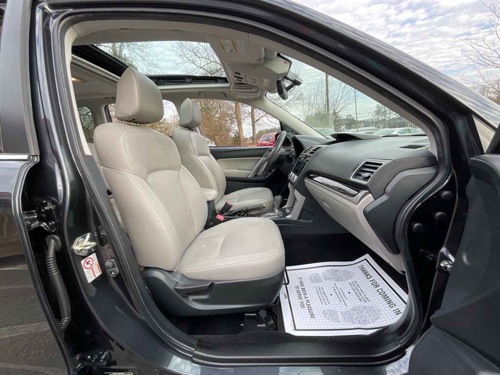 2018 Subaru Forester Image 17