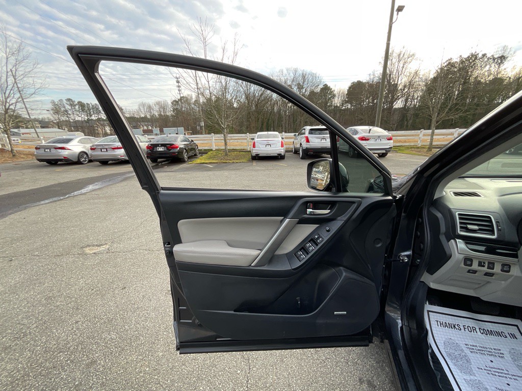 2018 Subaru Forester Image 40