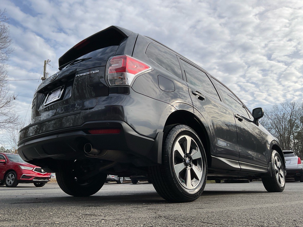 2018 Subaru Forester Image 48