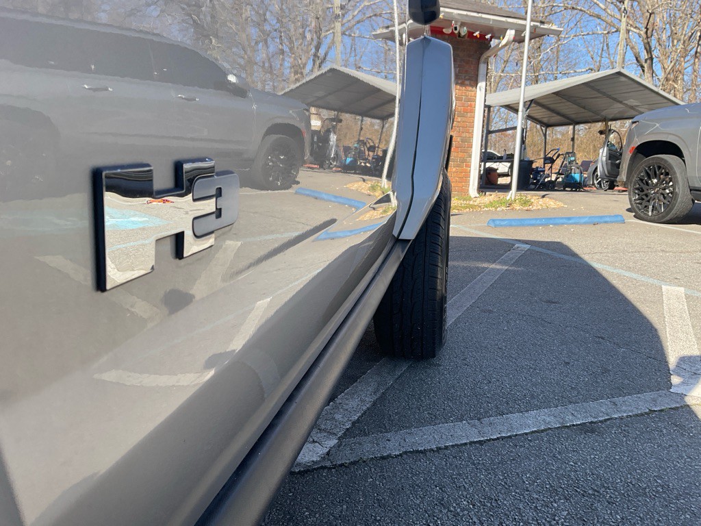 2008 HUMMER H3 Image 10