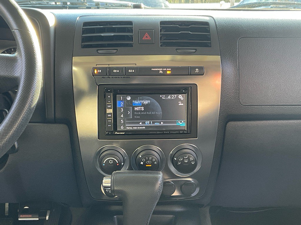 2008 HUMMER H3 Image 22